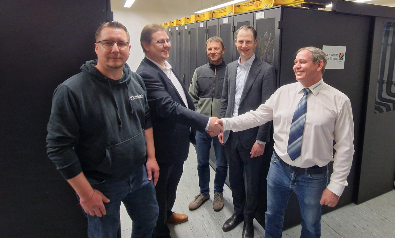 shakehands: purtel und Stadtwerke Nürtingen