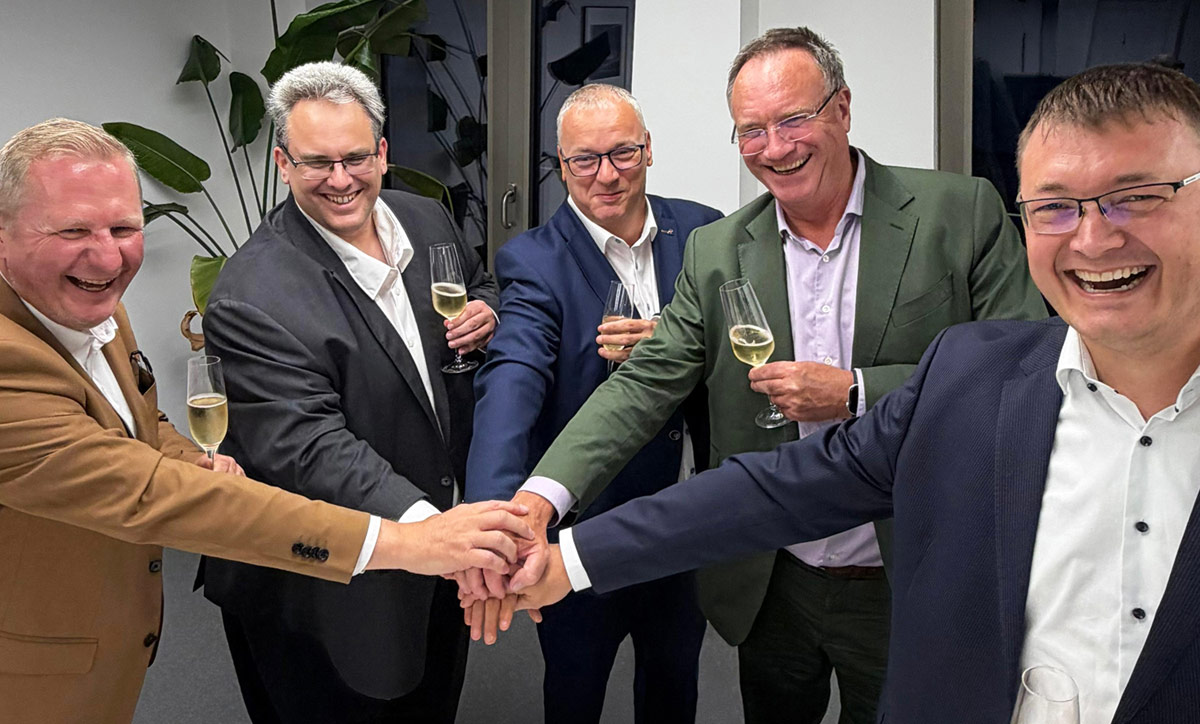 purtel und OpenNumbers stoßen auf die Zusammenarbeit an
